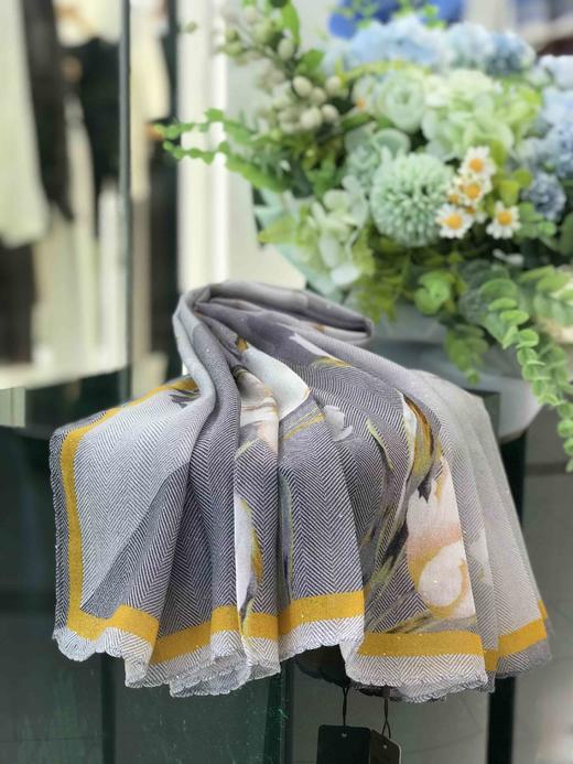 优品堂【素时锦年】100*100精品羊毛方巾 商品图5