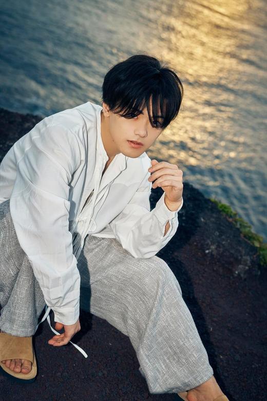 【海外販売限定】 長江崚行写真集(仮)  海外限定特典付 商品图4