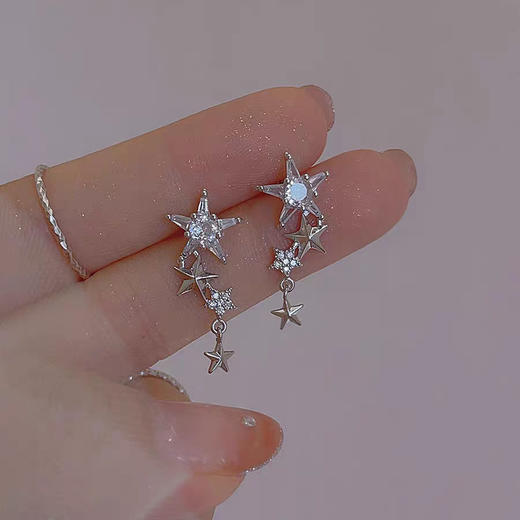 JU-C0082夏季新款星星耳钉女小众设计感气质五角星耳环清新甜美耳饰 商品图2