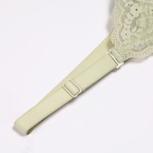 都市丽人自然舒适AB杯适穿蕾丝内衣两种厚度3/4杯常规文胸树脂胶圈三排扣新年本命年红品LB31M7 商品图7