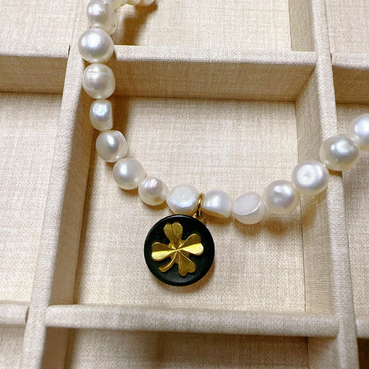 北京仓｜Gigi Paris-黑金 四叶草-中古纽扣 珍珠 项链［法国设计师］ 商品图3