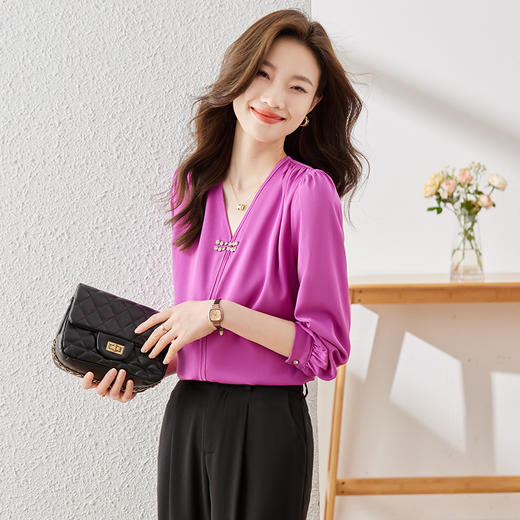 新款长袖衬衫百搭小众洋气显瘦春夏时尚宽松春秋纯色韩版v领 商品图1