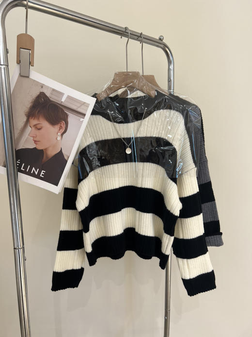 条纹经典毛衣送项链 商品图2