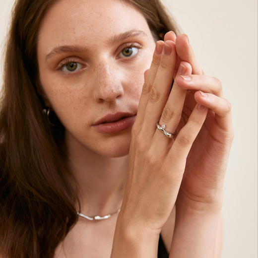 MONSECRET 嵌钻沉积细戒 商品图3