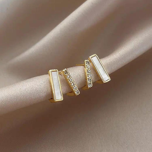 JU-C0082韩国新款冷淡风几何耳钉女双层小众设计感气质时尚耳环仿贝耳饰潮 商品图3