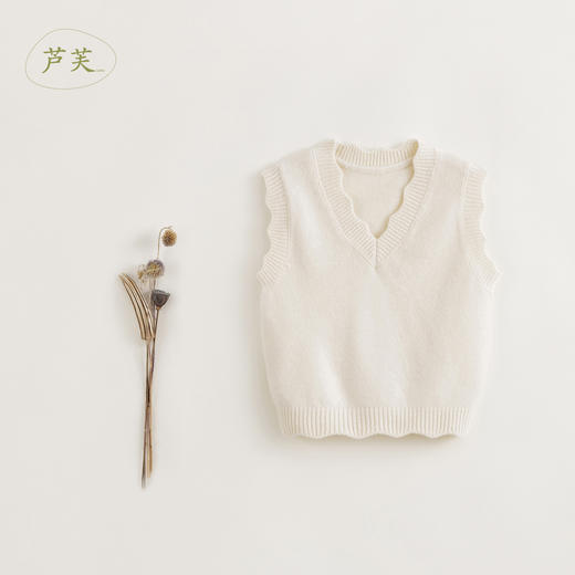 【马克珍妮 芦芙】秋装新款 女童绵羊毛花边V领针织马甲 231913 商品图2