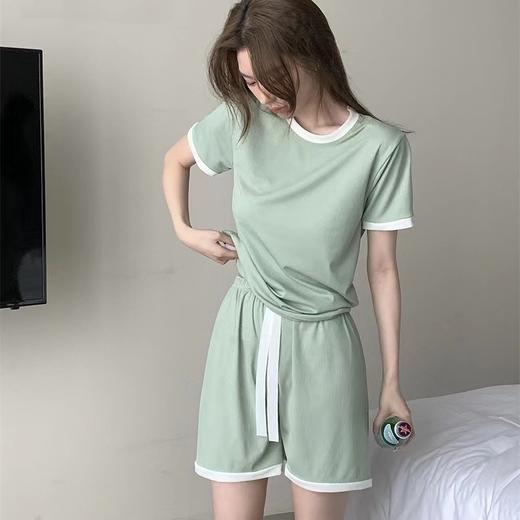 【冰丝面料，舒适透气】冰丝甜美睡衣，花簇溢彩。时尚设计，奢华享受。漫步花园，或静享午后。舒适随性，悠然自得。 商品图4