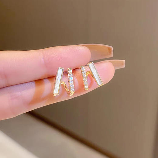 JU-C0082韩国新款冷淡风几何耳钉女双层小众设计感气质时尚耳环仿贝耳饰潮 商品图4