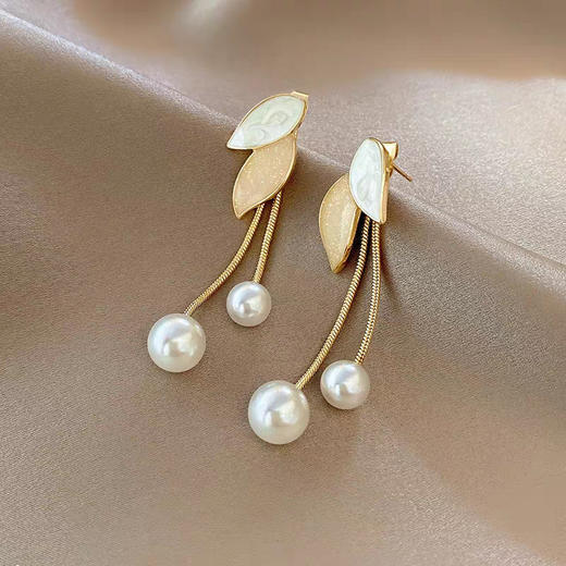 JU-C0028法式夏季新款树叶珍珠流苏耳环女清新叶子滴油气质耳钉潮长款耳饰 商品图0