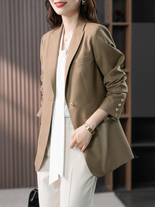 87858原形休闲小西装外套女2024秋季新款韩版气质职业设计感开叉西服 商品图1