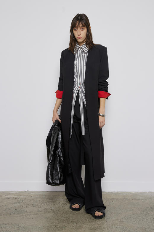 捏褶廓形长款无扣外套 商品图0