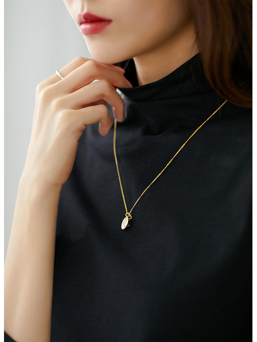 UG【现货7天】半高领长袖T恤女2023新款韩版宽松打底衫时尚女士内搭上衣 商品图4