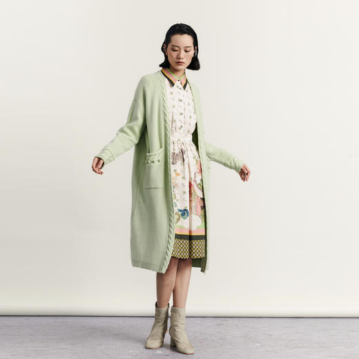 谜底长款针织开衫外套女2023秋新款复古后背绣花针织衫233MZ1275 商品图0