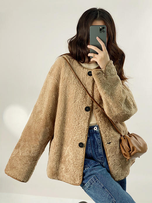 YX【定制20天】高级感羊剪绒皮草外套女2022冬季新款韩版时尚气质减龄保暖大衣 商品图4