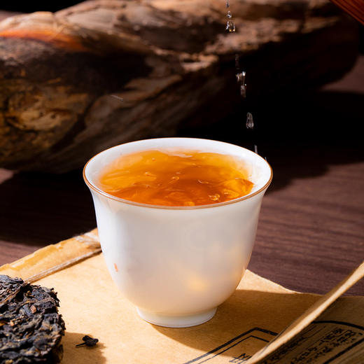 中粮-中茶牌2007年易武绿大树易武圆茶典藏品普洱生茶饼380g/饼 /云南干仓直发 商品图1