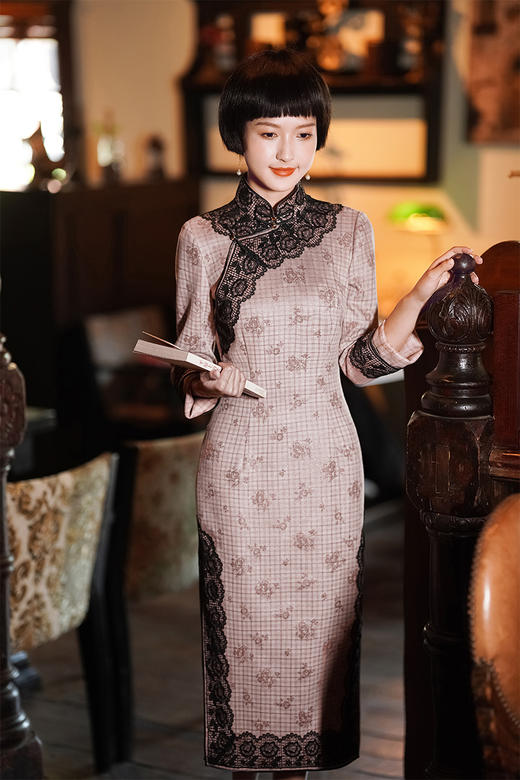 逸红颜明月优选#馆藏复刻款『粉蝶』民国风粉色麂皮绒蕾丝旗袍，穿越千年的富家小姐 商品图8