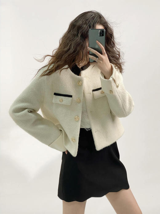 YX【定制17天】气质圆领竖条纹小香风短外套女2023秋季新款韩版百搭休闲上衣 商品图0