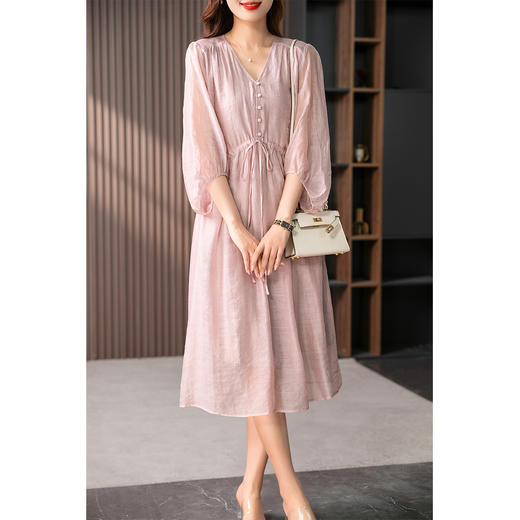 YX【现货7天】高级感天丝V领连衣裙女2023夏季新款优雅减龄高腰显瘦长裙子 商品图0