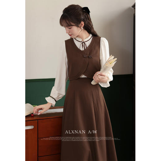 鹿向南《枫糖拿铁》褐色半身裙女 商品图2