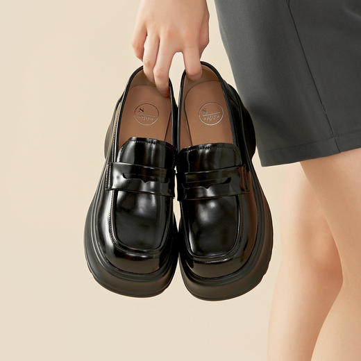 Safiya/索菲娅2023秋季新品 潮流厚底粗跟方头复古英伦JK小皮鞋乐福鞋 SF33112054 商品图0