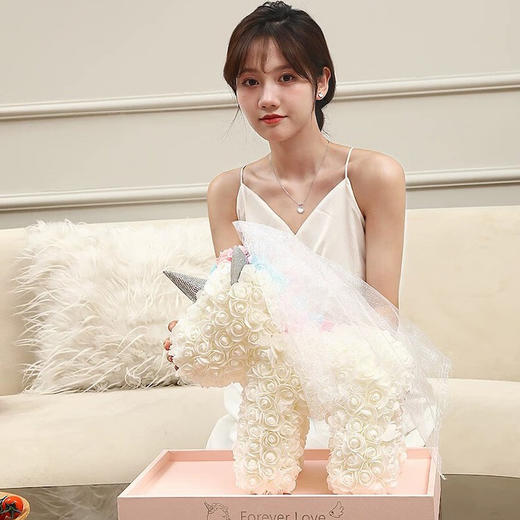 【38女神节】小熊玫瑰独角兽永生花礼盒装 节日礼物送朋友闺蜜爱人 商品图4