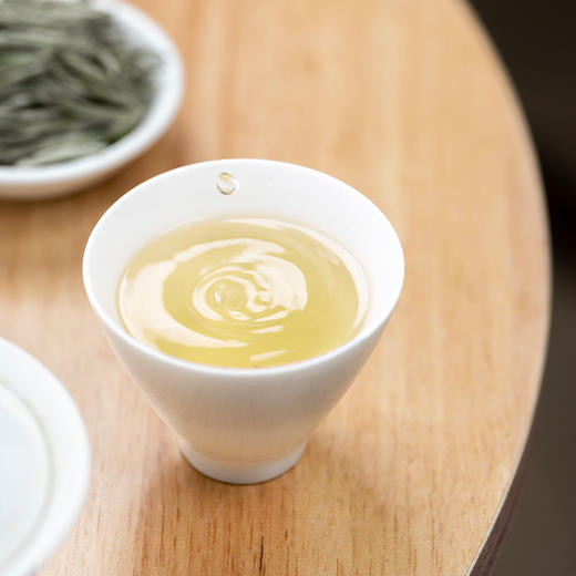 【年货礼盒】茶叶 白毫银针 白茶 2024年福鼎白茶 年货礼盒 年货礼盒 茶饮 五虎 100g 商品图4