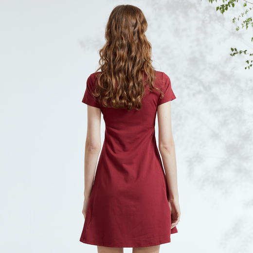 VIVIAN LIU QR2337402 夏新款女装舒适感圆领收腰半袖针织连衣裙 商品图1