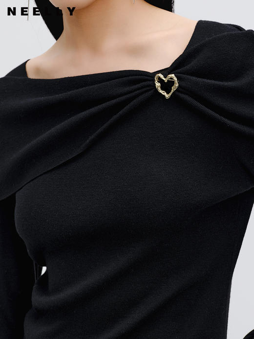 NEELLY纳俪商场同款黑色气质针织衫女2023秋新款设计感一字领上衣N23083A01141 商品图2