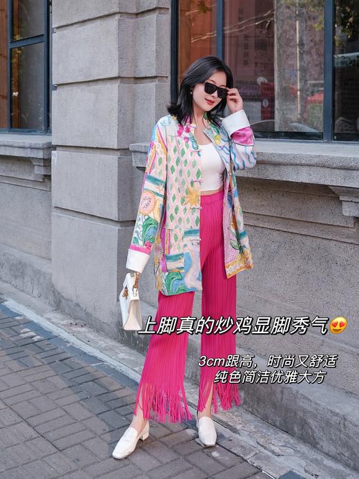 花花团【醉篙端3cm跟高一脚蹬乐福鞋】DA牌工厂定制！chao薄细腻头层胎牛皮鞋面，轻盈舒适透气贴合脚背；里垫牛皮眞皮透气耐磨舒适柔软；鞋楦上脚显秀气显瘦，一年四季百搭时髦优雅舒适显气质深口鞋(现货） 商品图2