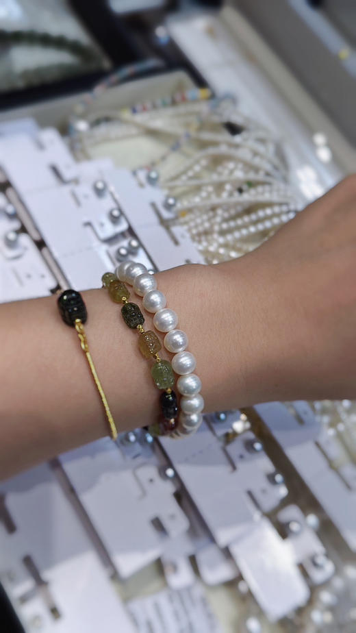 811-9 后无来着 黄金点位8-8.5正圆强光微瑕 珍珠手链 经典 四季皆宜 商品图1