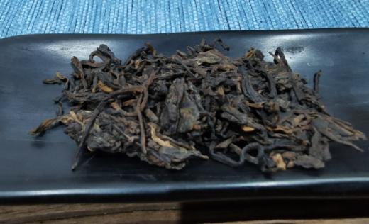 云南南涧 龙记牌紫玉龙饼200g 普洱紫鹃熟茶 商品图3