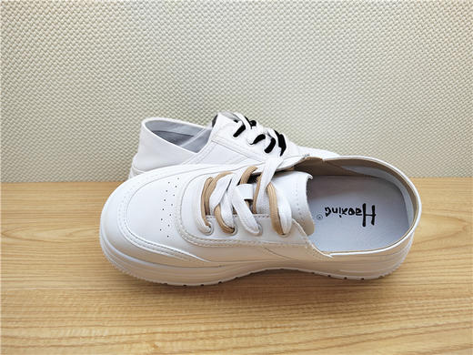 2022豪行秋冬新款22377902真皮运动休闲低跟女鞋单鞋皮鞋专柜正品 商品图3