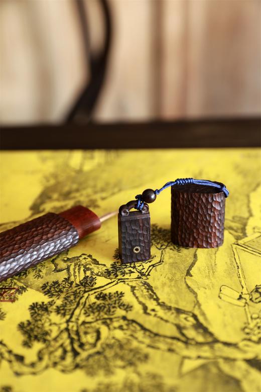 小叶紫檀锤目纹掌中宝 商品图2