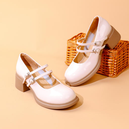 Safiya/索菲娅2023秋季新品法式复古漆皮粗跟圆头玛丽珍小皮鞋浅口单鞋SF33112453 商品图5