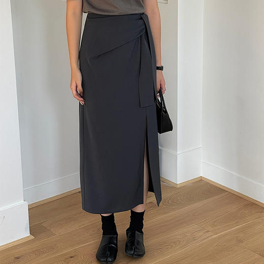 【不规则系带开叉半身裙女】2023秋季新款韩版高腰修身显瘦气质包臀裙，3D立体裁剪 显高显瘦，穿上后气质shi足的让姐妹们大方异彩简洁又不失气质的颜色搭配，将你的时尚气质休闲展现俏皮。 商品图6
