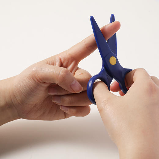 花芽FM600058-2儿童安全剪刀-蓝色
Flower monaco Kid's scissors 商品图1