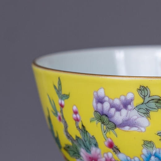 【宝瓷林】黄地粉彩描金锦上添花卧足杯品茗杯 商品图3