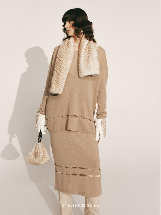 【丝绒蛋卷】短绒压纹环保皮草围巾23ZB08B 商品图3