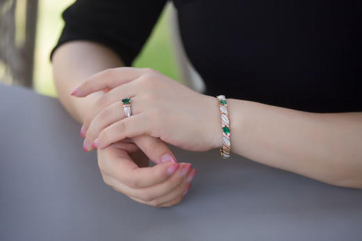 【万物生】祖母绿手环-CB12206109 商品图8