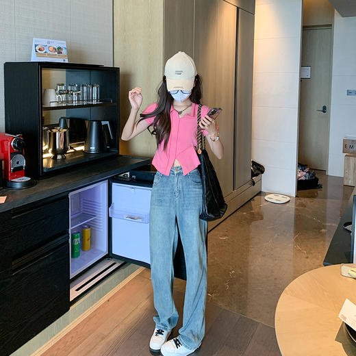 <曾小咸推荐>微信粉丝秒杀专场 仅此今天 卖完下架 正肩短袖t恤修身显瘦别致甜辣小上衣 日常69.99 立减30  秒杀39.99！！ 商品图1