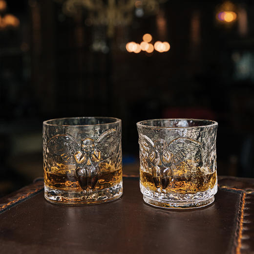 稀奇艺术《不伞情侣套装》可爱装饰桌面摆件威士忌酒杯礼盒 商品图2