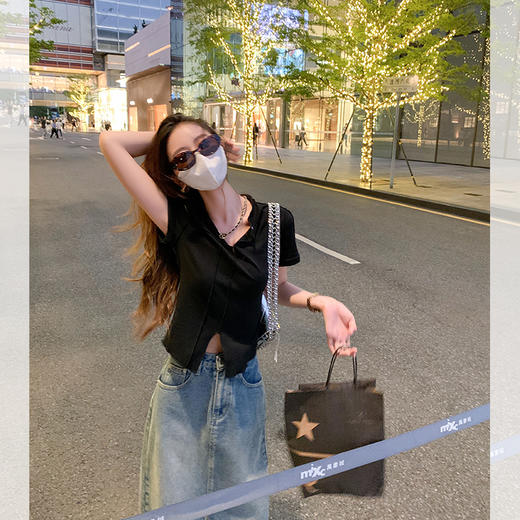 <曾小咸推荐>微信粉丝秒杀专场 仅此今天 卖完下架 正肩短袖t恤修身显瘦别致甜辣小上衣 日常69.99 立减30  秒杀39.99！！ 商品图2