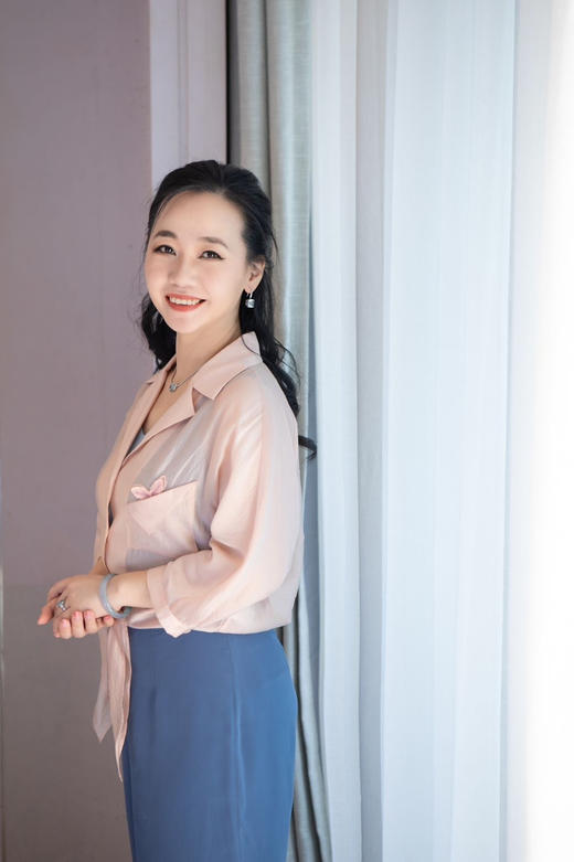 【海天一色】海蓝宝镶钻耳钩-CB12201088 商品图9