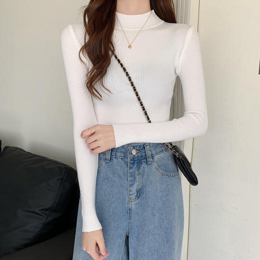 【好穿到炸裂！“0压感”半高领针织衫】软糯贴肤，1秒蓄热保暖，百搭显瘦穿出gao级感！秋冬常备，针织毛衣女高领长袖内搭修身中领韩版打底衫套头T恤 商品图4
