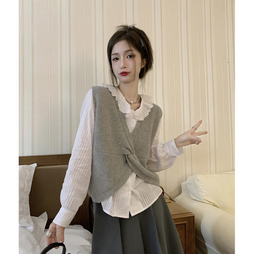 【为你打造随性舒适的穿搭风格！秋冬季温柔风毛衣背心】设计感V领交叉领针织马甲女百搭上衣韩 商品图2