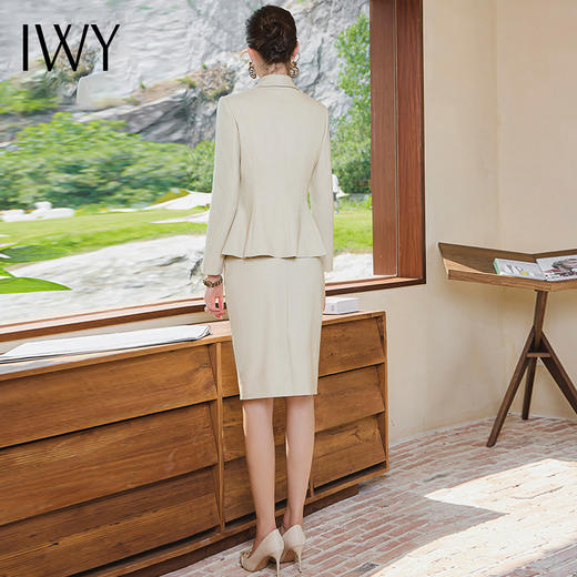 IWY/高级设计感西装套装裙女法式气质小香风西服开叉设计感职业装CS1844 商品图4