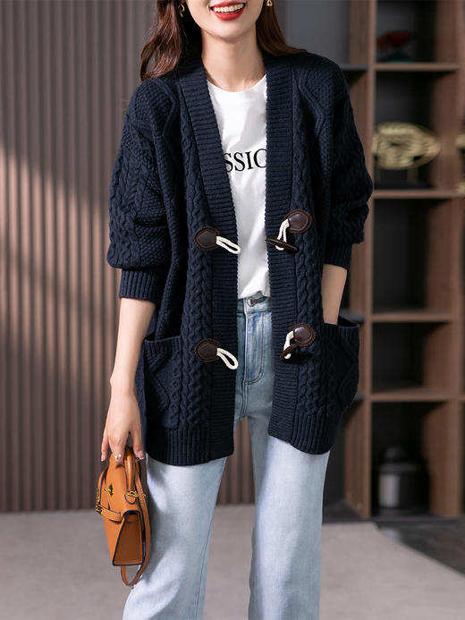 YX【现货7天】计感针织开衫女2023秋季新款韩版洋气牛角扣麻花毛衣外套 商品图0