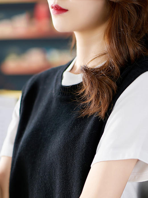 YX【现货7天】羊毛针织衫女外穿2023秋季新款韩版宽松设计感无袖毛衣背心 商品图4