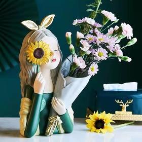 新潮捧花女孩摆件玄关客厅电视柜插花摆件结婚开业乔迁礼物