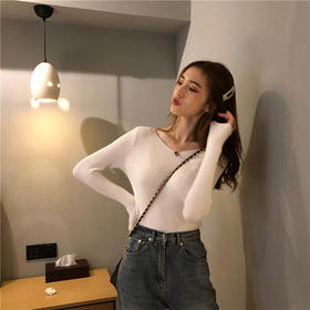 【常备的潮流套头毛衣女款！秋冬季的V领针织长袖紧身打底衫】上衣潮套头显瘦毛衣女修身显瘦，保暖舒适穿上显瘦显气质，搭配任何裤装皆适宜